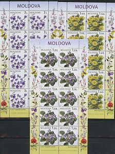 Молдова, 2009, Цветы, 3 малых листа